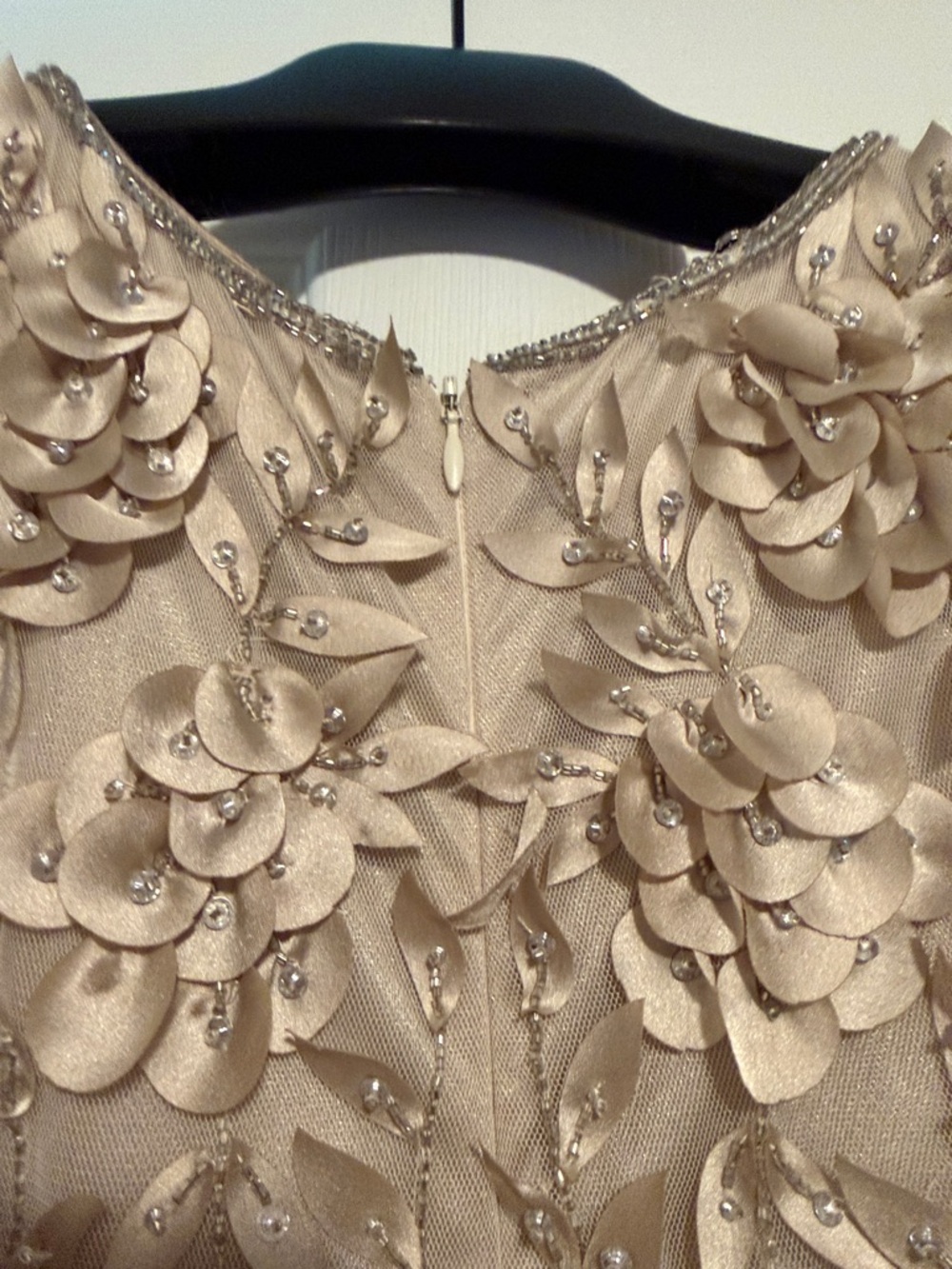 🌸NWT Champagne Gold Beaded Theia Gown - Picture 9 of 12